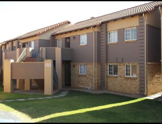 3 BEDROOM APARTMENT TO LET IN NOORDWYK